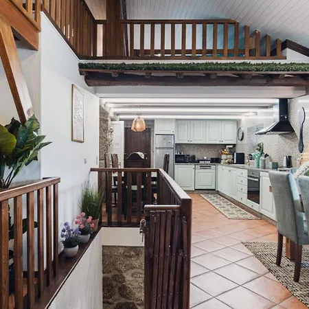 Jacuzzy Luxury Geres Stone House فيلة Valdosende