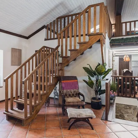 Jacuzzy Luxury Geres Stone House
