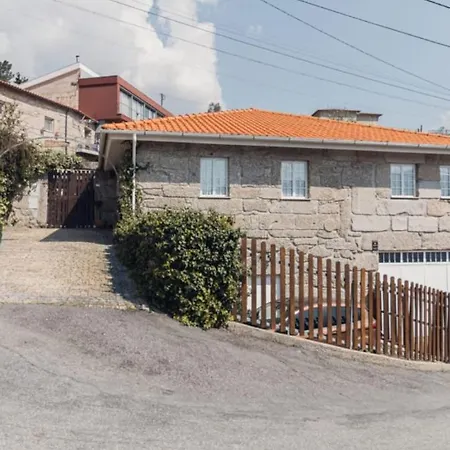 Jacuzzy Luxury Geres Stone House